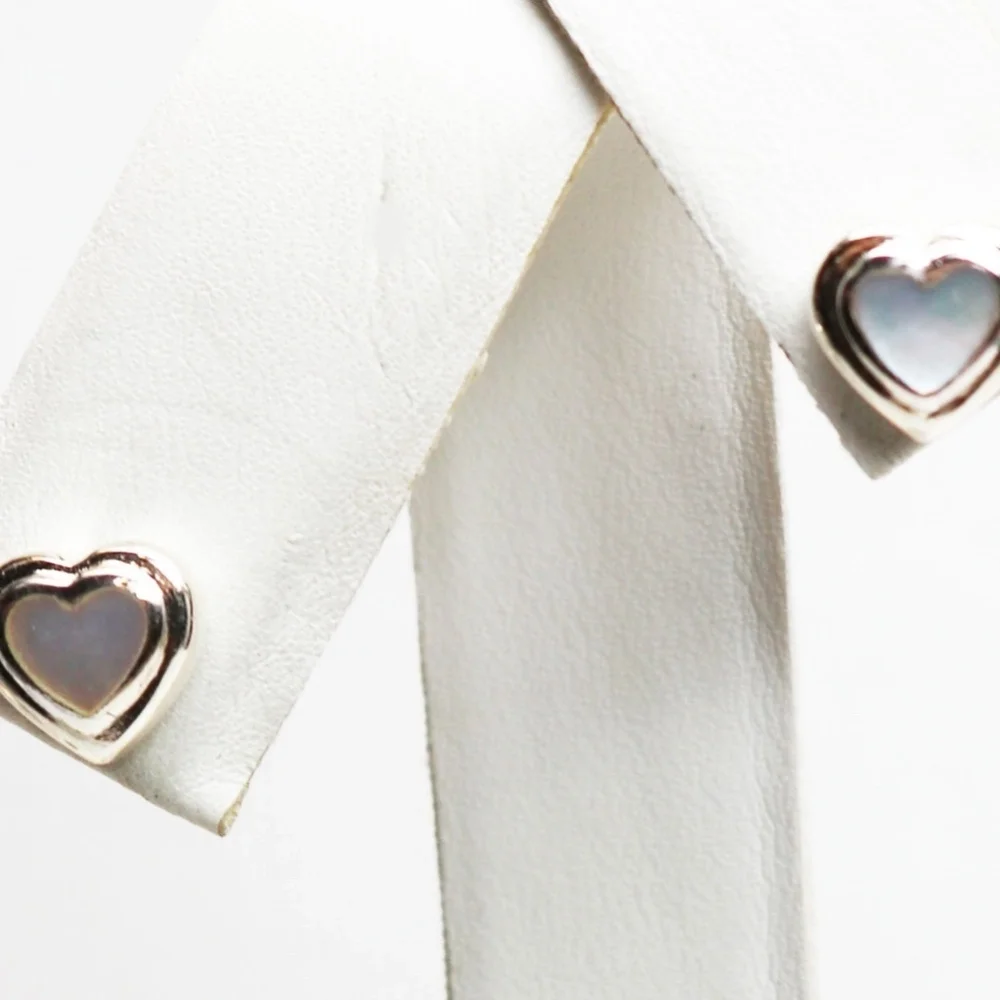 💝 Mother of Pearl Sterling Silver Heart Studs 💞
